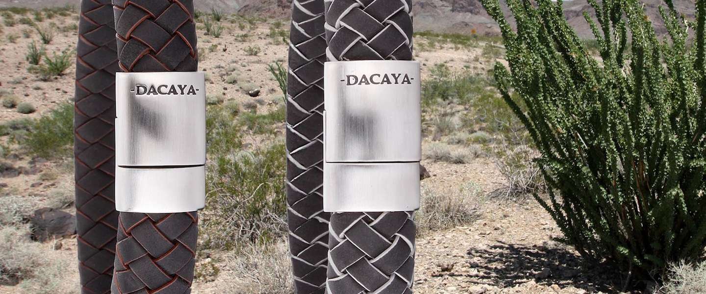 De armbanden van Dacaya