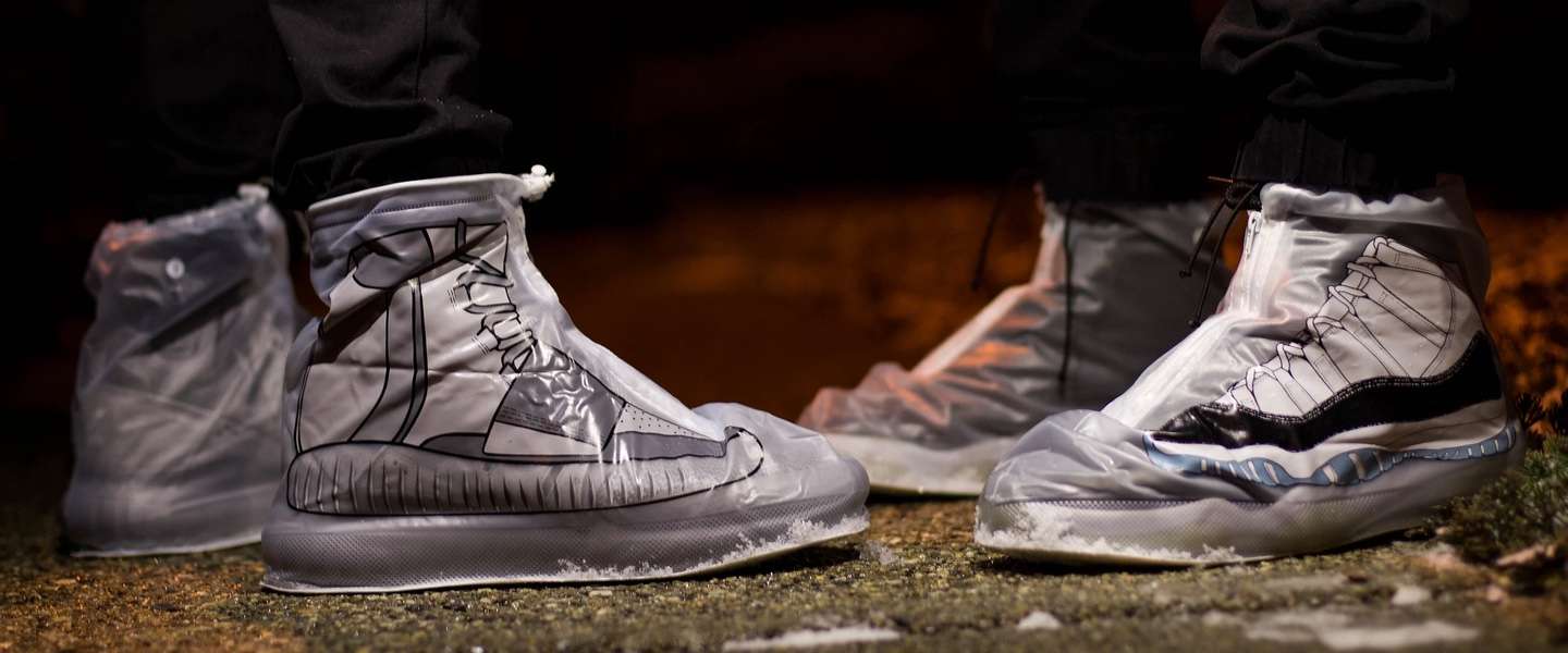 Dry Steppers: bescherm je sneakers met een 'jasje' tegen de regen