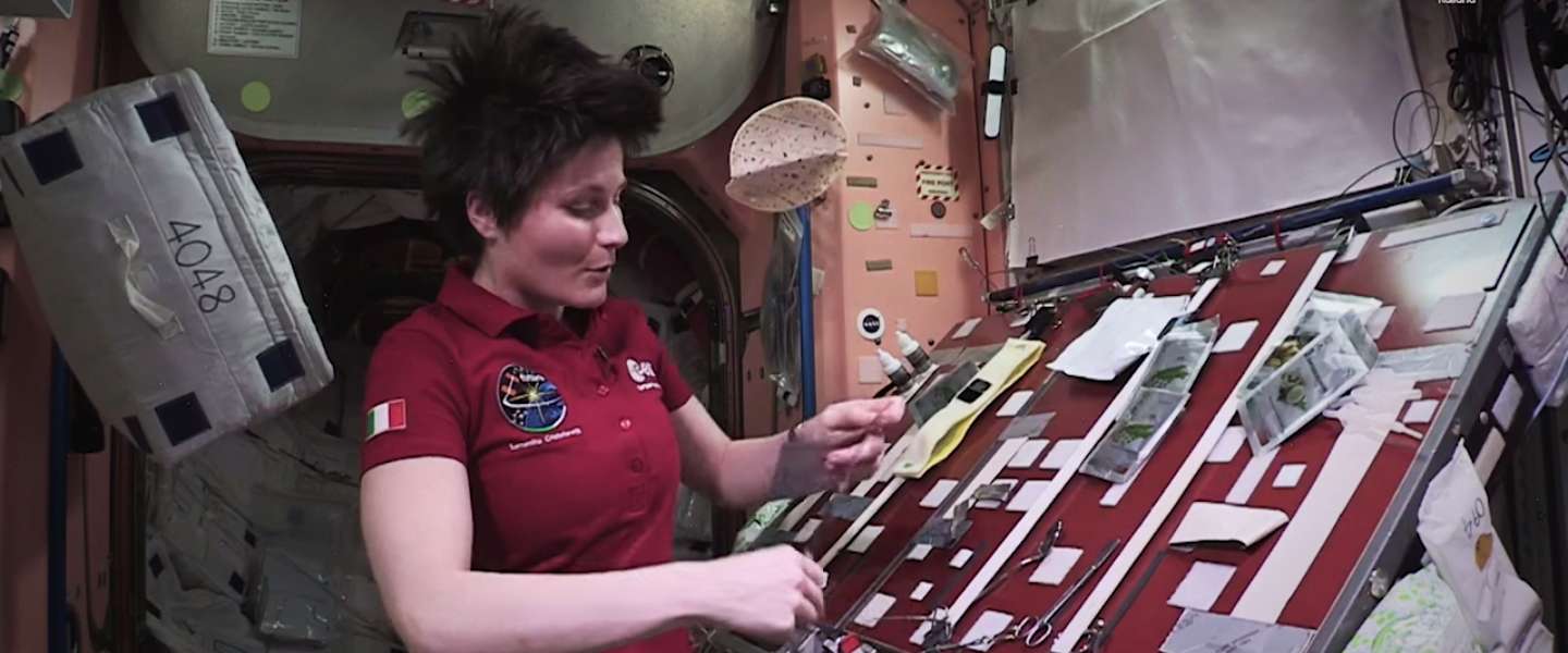 Video: koken in de ruimte doe je zo!