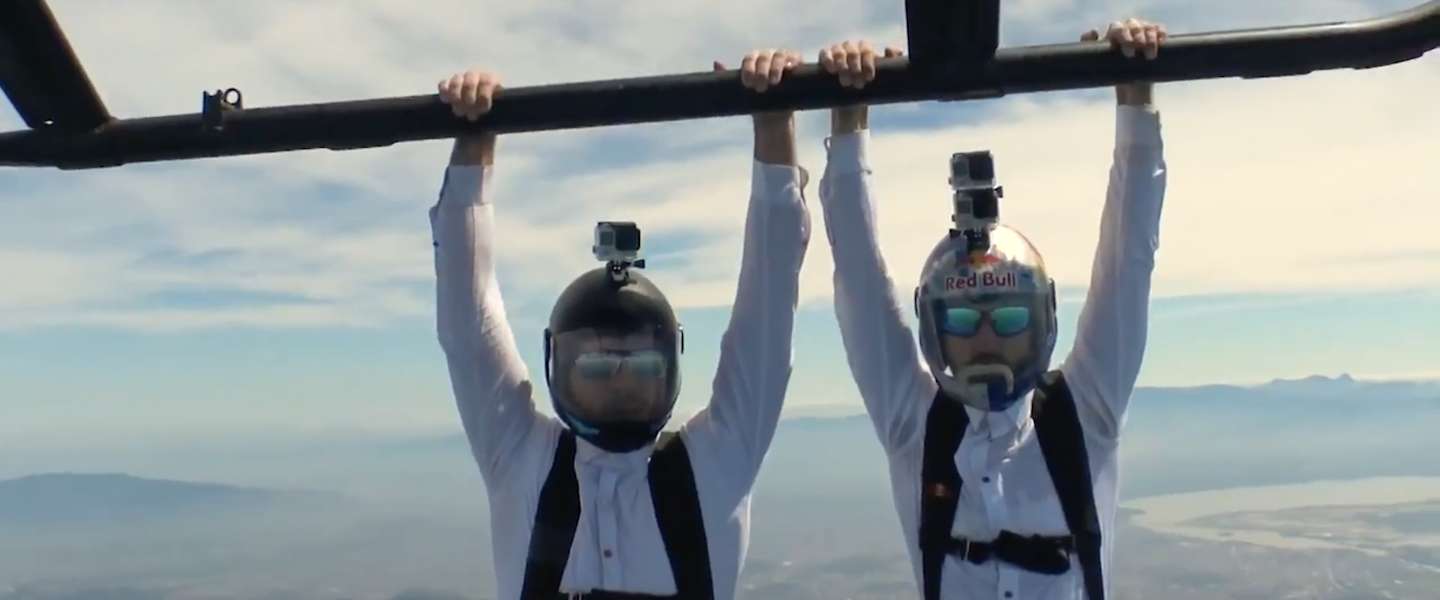 Gave video: skydiven in een maatpak!