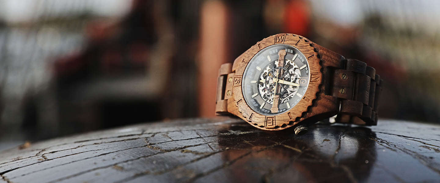 Troy: handgemaakt houten horloge met mechanisch binnenwerk nu op Kickstarter