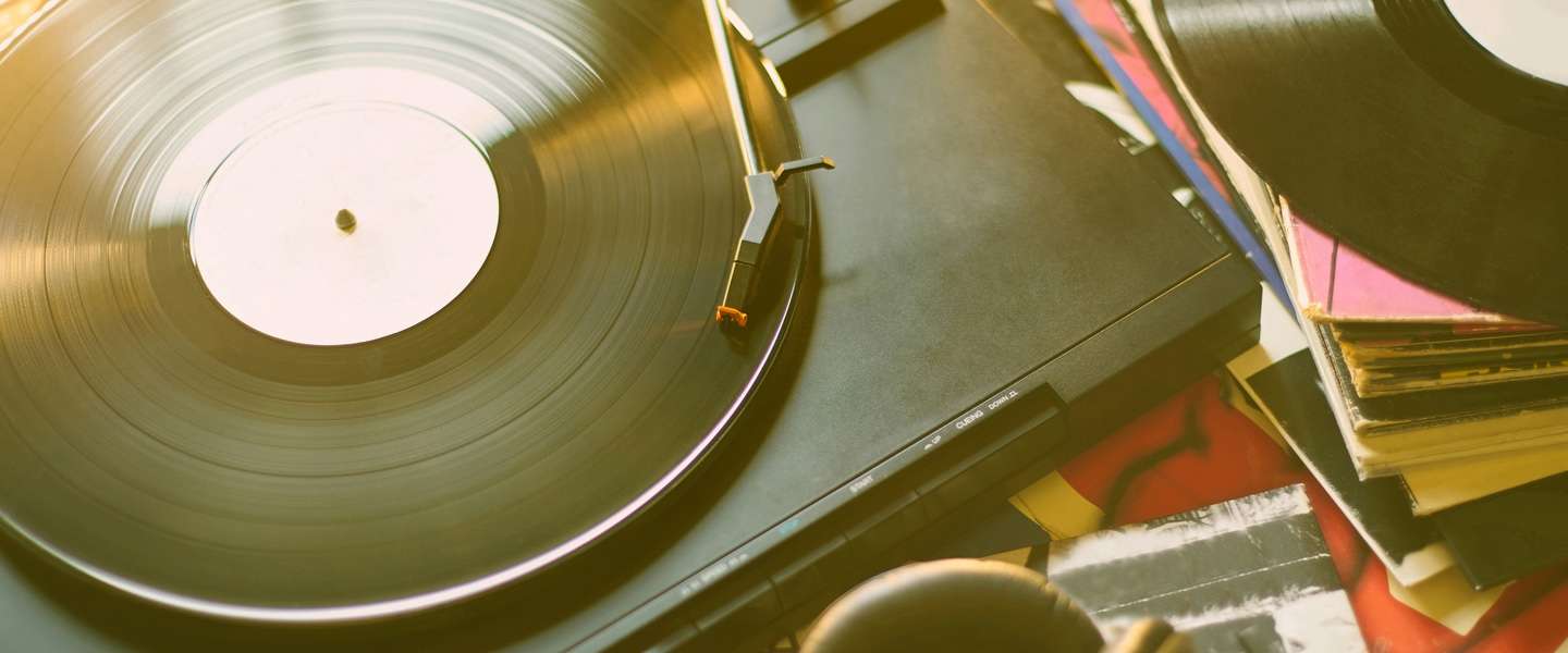 Vinyl is zo hip en terug dat Sony weer een eigen perserij heeft