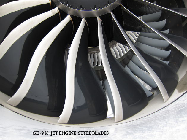 11-Fan_blades_and_inlet_guide_vanes_of_GEnx-2B-1-1