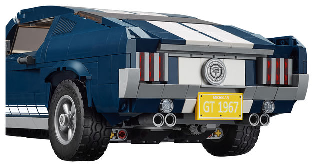 Ford_LEGO_Mustang_1967_back