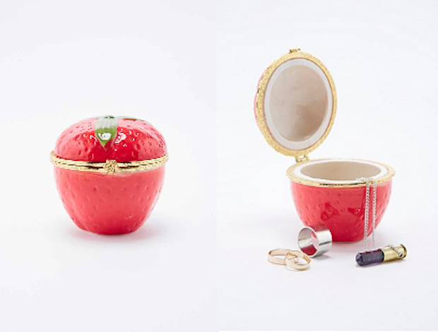 plumb en bow strawberry jewerly box urban outfitters