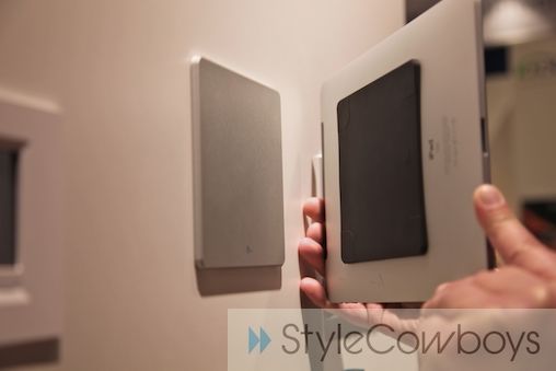 ondergronds vluchtelingen Rook iPad ophangen met M-Duo Magneet van Ped Systems