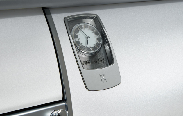 Rolls-Royce Wraith Inspired By Fashion 6