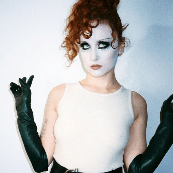 Chappell Roan als het nieuwe gezicht van M·A·C