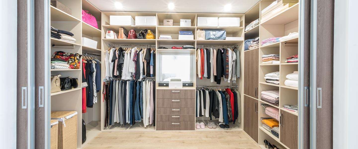Een inloopkast realiseren? Dit heb je nodig! – Stylecowboys