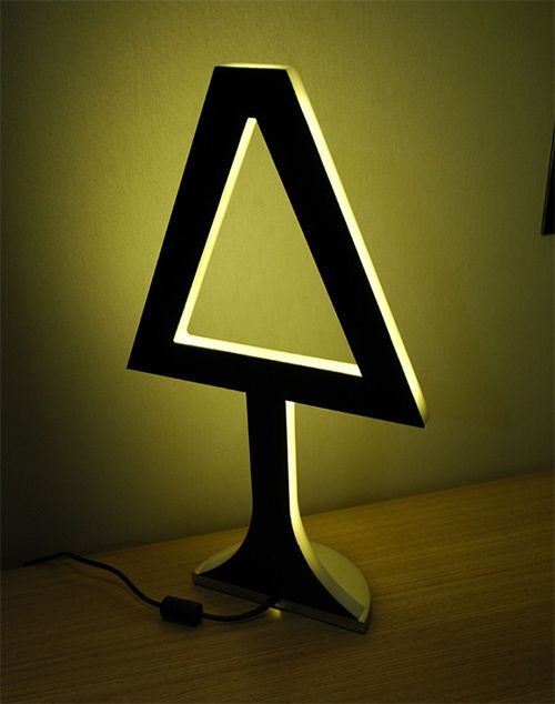 chrysalide-table-lamp-by-emmanuel-jacque.jpg