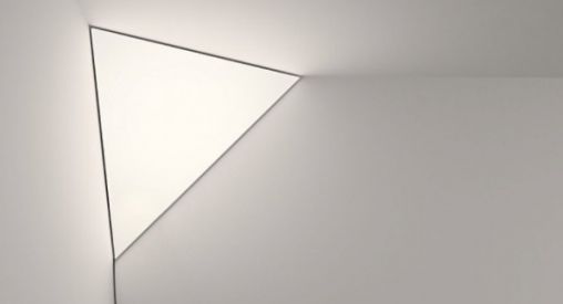 corner-lamp-hangt-echt-in-de-hoek.jpg
