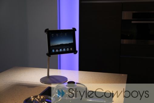 medusa-ipad-stand-6.jpg