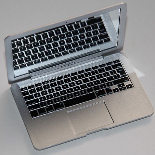 mirrorbook-air1.jpg