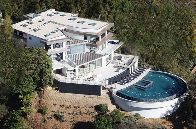 Moderne-Mansion-Hollywood-1