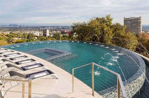 Moderne-Mansion-Hollywood-5