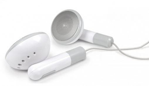 oordopjes-als-desktop-speakers.jpg
