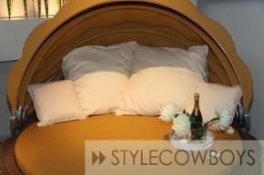 the-benoa-shell-lounge-bed.jpg