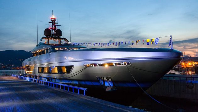 The-yacht-docked-at-dusk
